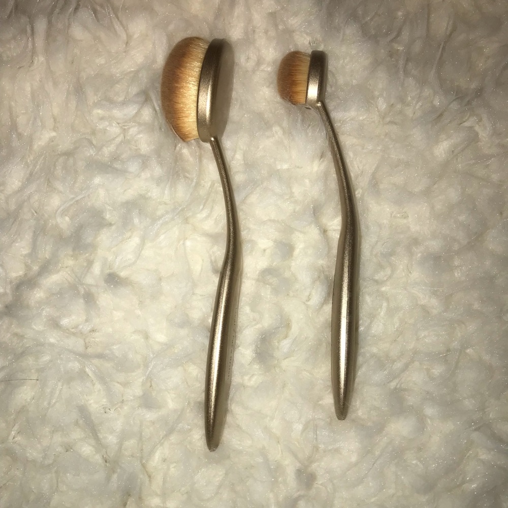 Célavi makeup / foundation brushes (artis)